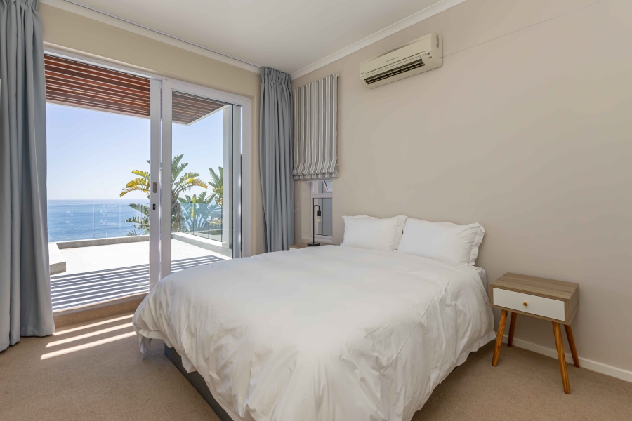 To Let 6 Bedroom Property for Rent in Bantry Bay Western Cape